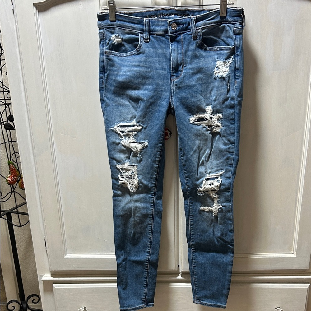 American Eagle Outfitters Distressed Denim Skinny Jeans/Jegging